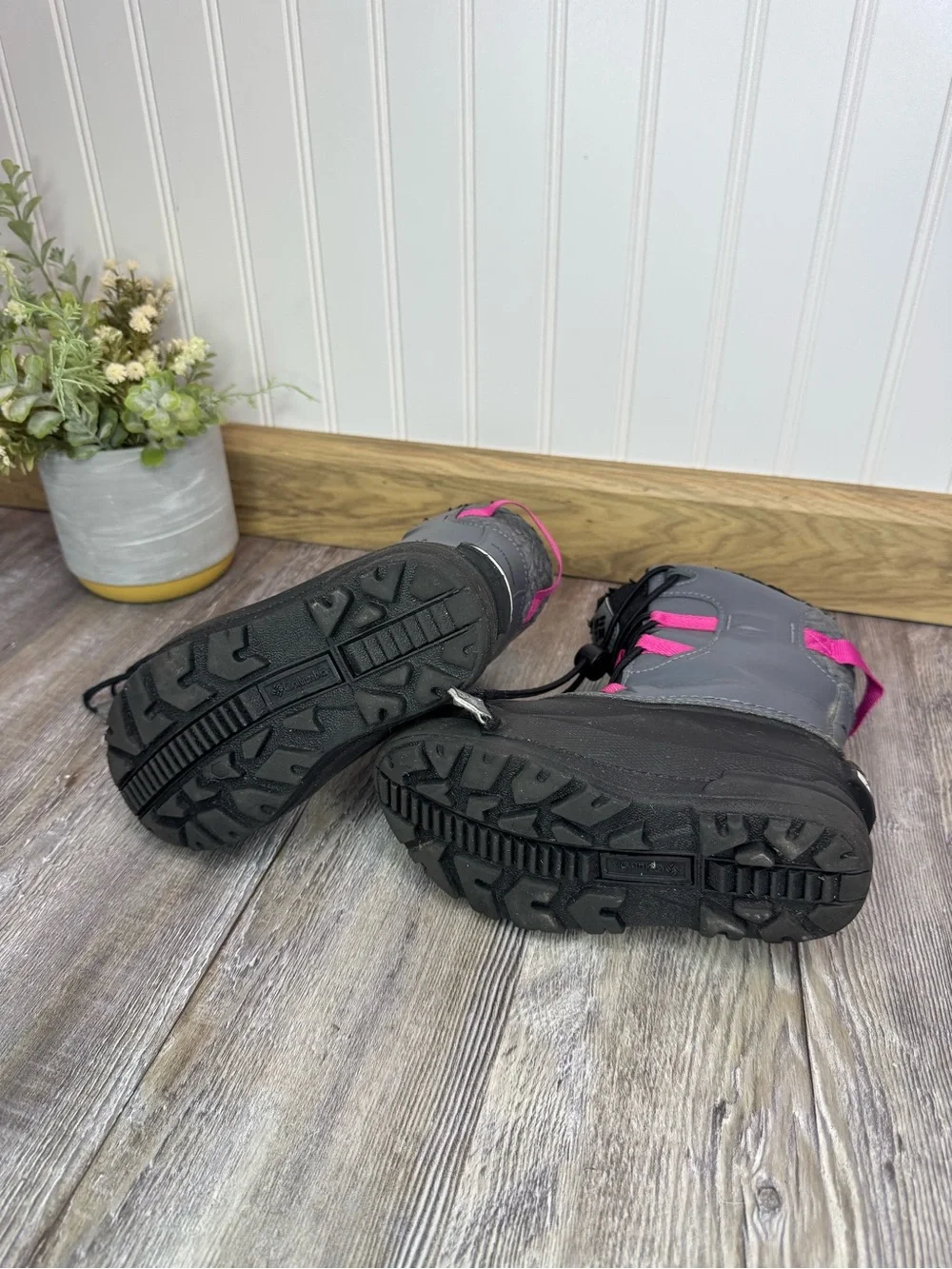 Columbia Girls Bugaboot Celsius Waterproof Thermal Bungee No Tie Snow Boot 11
